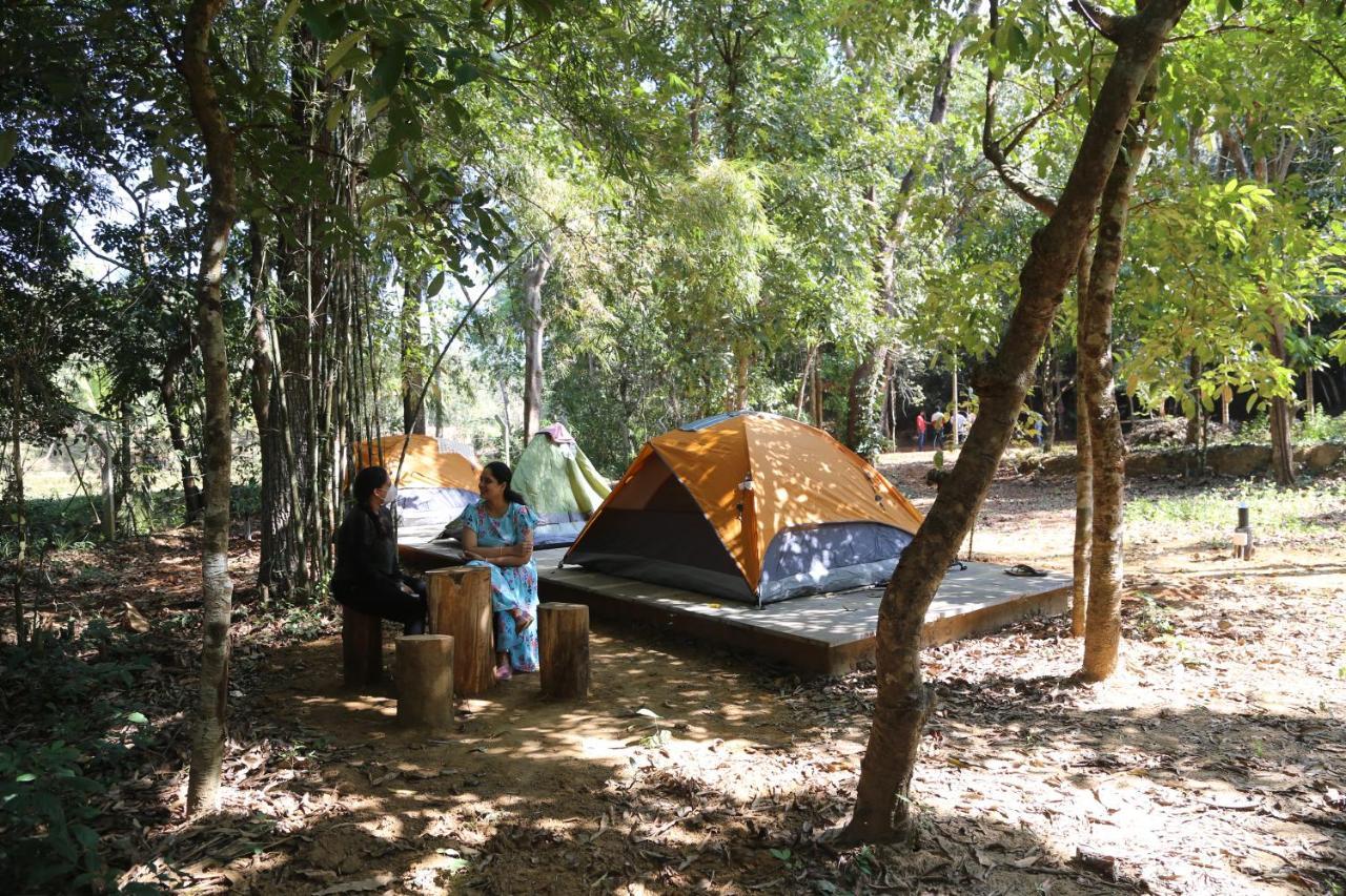 Captain'S Camp Sirsi Exterior photo